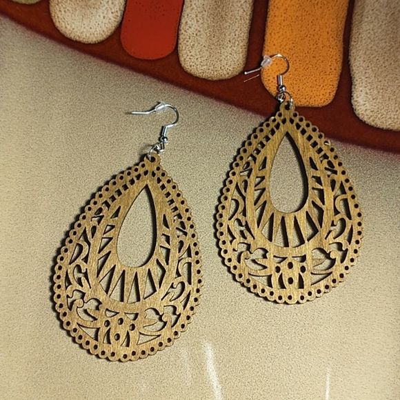 Jewelry - Tan Laser Cut Wood Boho Earrings!